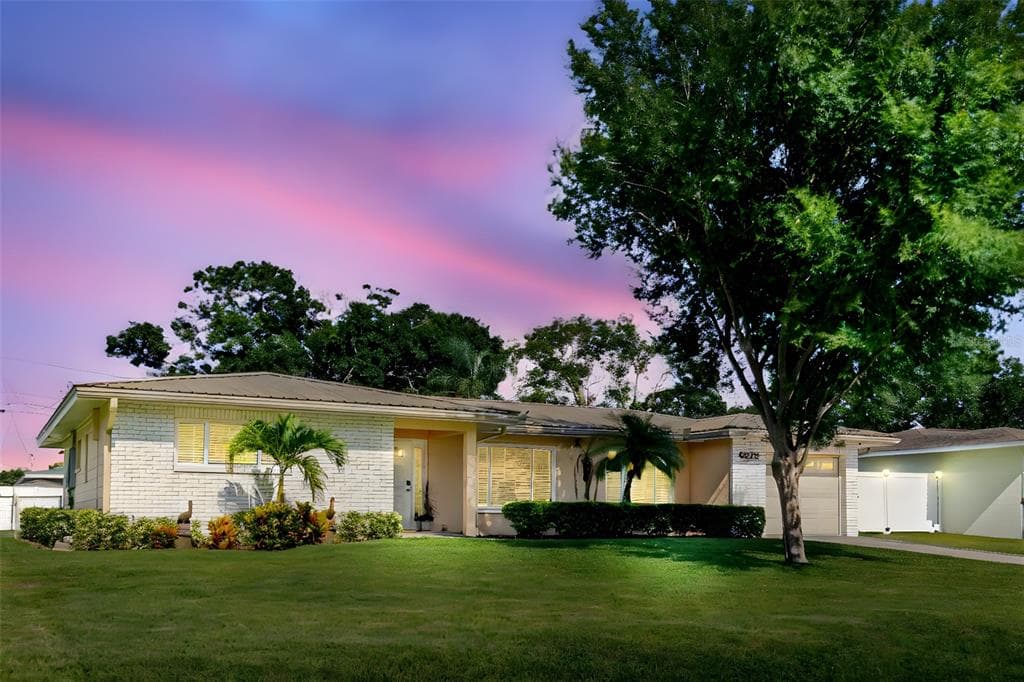 6573 20TH STREET N ST PETERSBURG, FL 33702
