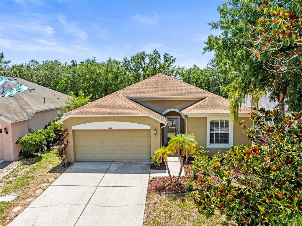 1611 CRESSON RIDGE LANE BRANDON, FL 33510