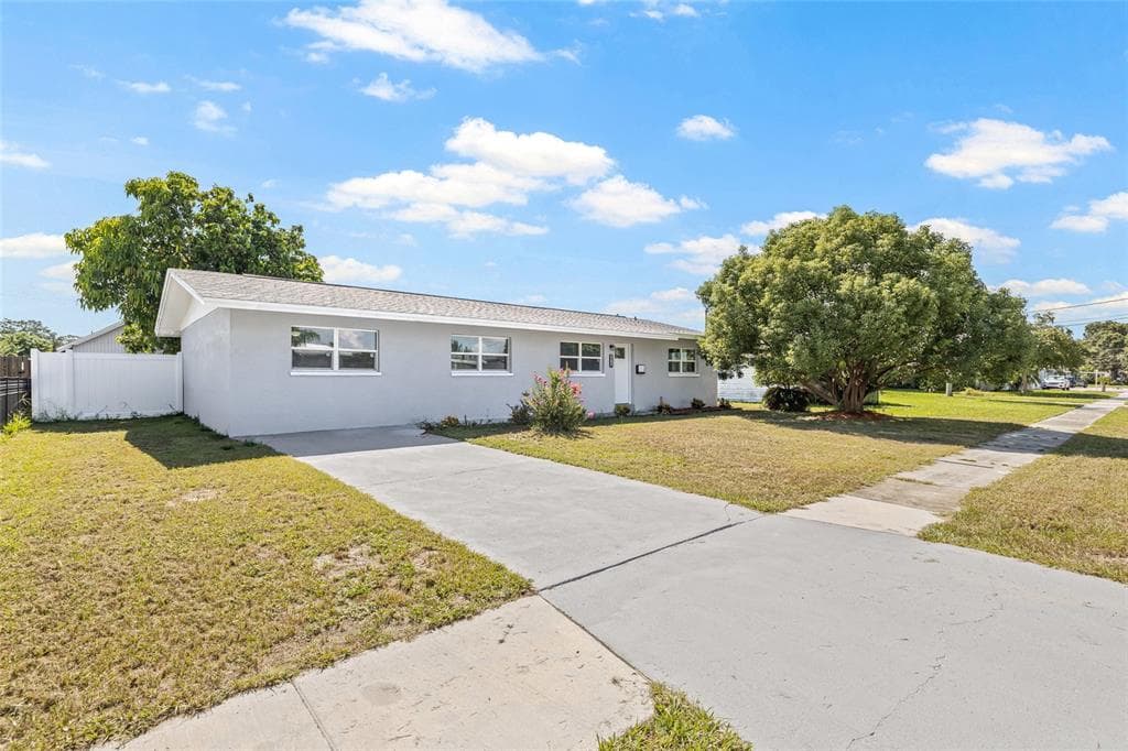 5817 LIVERPOOL DRIVE TAMPA, FL 33615