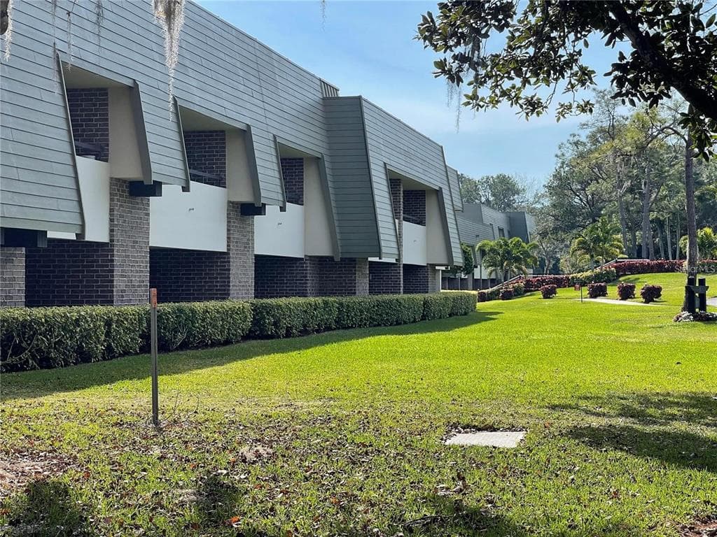 36750 US 19 N UNIT 4-205 PALM HARBOR, FL 34684