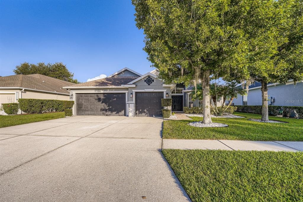 4749 POINTE O WOODS DRIVE WESLEY CHAPEL, FL 33543