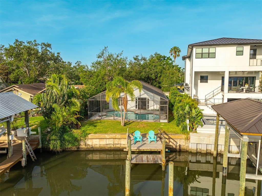 593 MARMORA AVENUE TAMPA, FL 33606