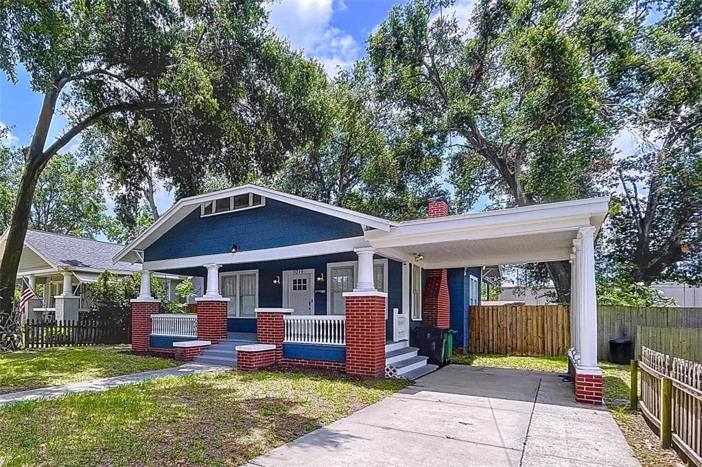 1019 E MOHAWK AVENUE TAMPA, FL 33604