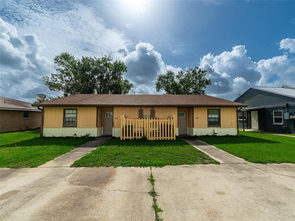1318 FAIRWAY DRIVE LAKELAND, FL 33801