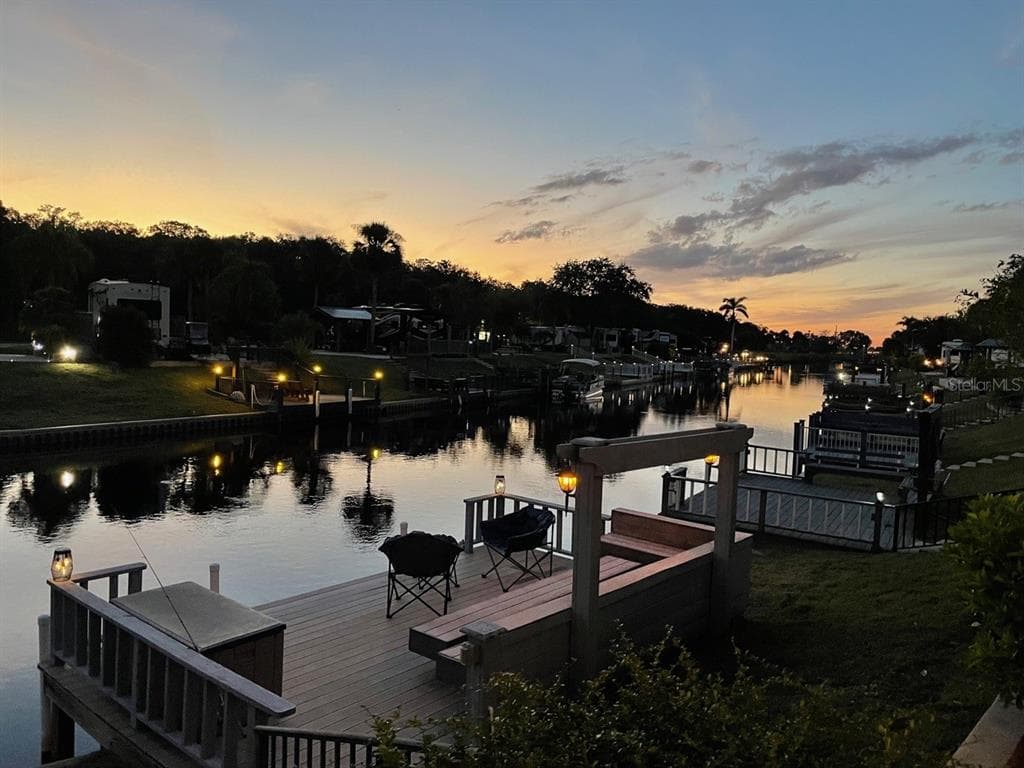 568 WATERWAY DRIVE RIVER RANCH, FL 33867