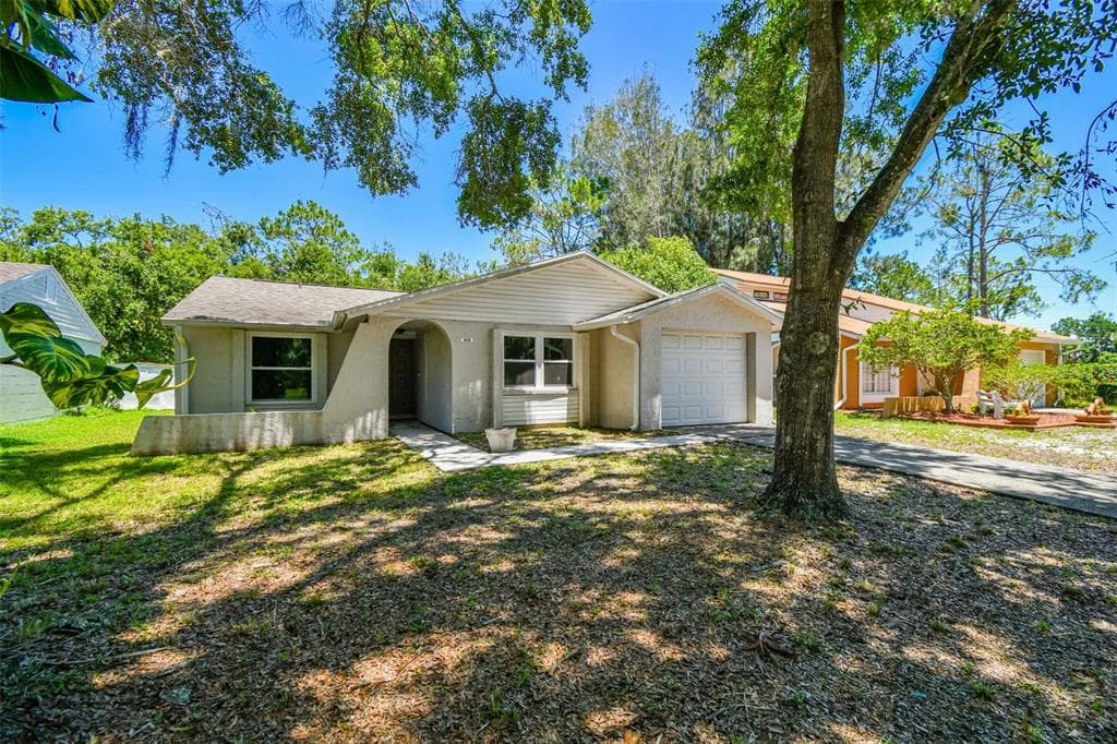 16138 MANORWOOD CIRCLE TAMPA, FL 33624