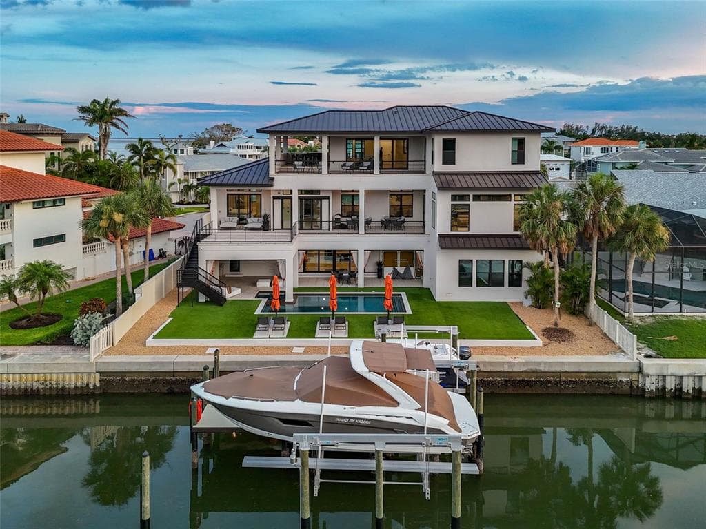 105 9TH STREET E TIERRA VERDE, FL 33715