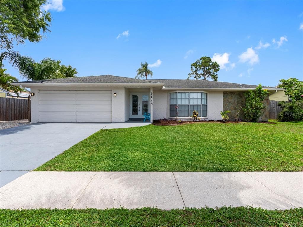 9109 134TH WAY SEMINOLE, FL 33776