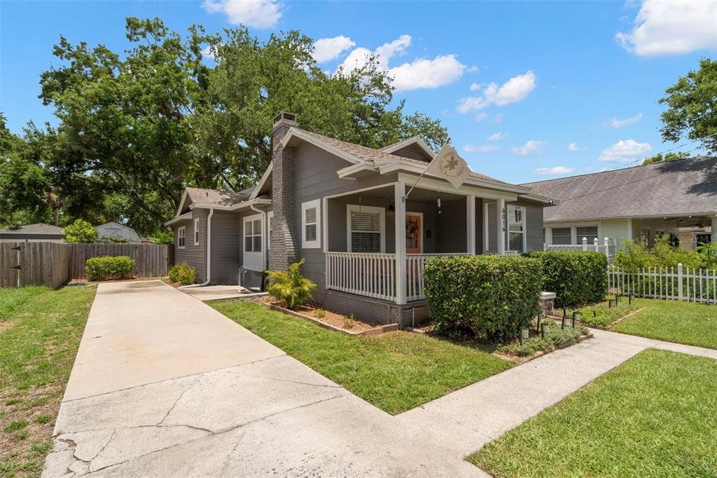 6016 N DEXTER AVENUE TAMPA, FL 33604