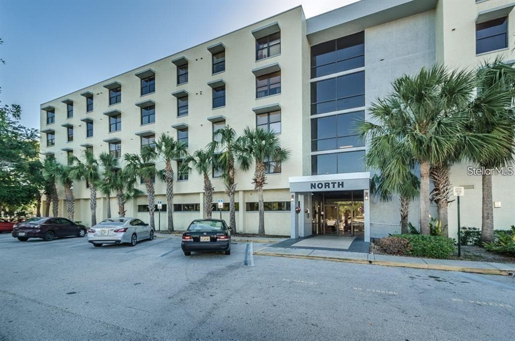 701 S MADISON AVENUE UNIT 417 CLEARWATER, FL 33756