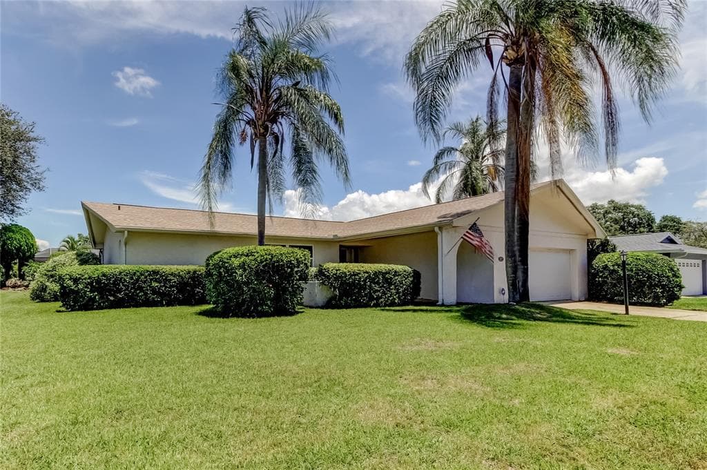 2972 COMPTON COURT CLEARWATER, FL 33761