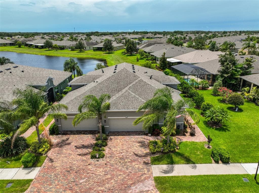 611 CHIPPER DRIVE SUN CITY CENTER, FL 33573