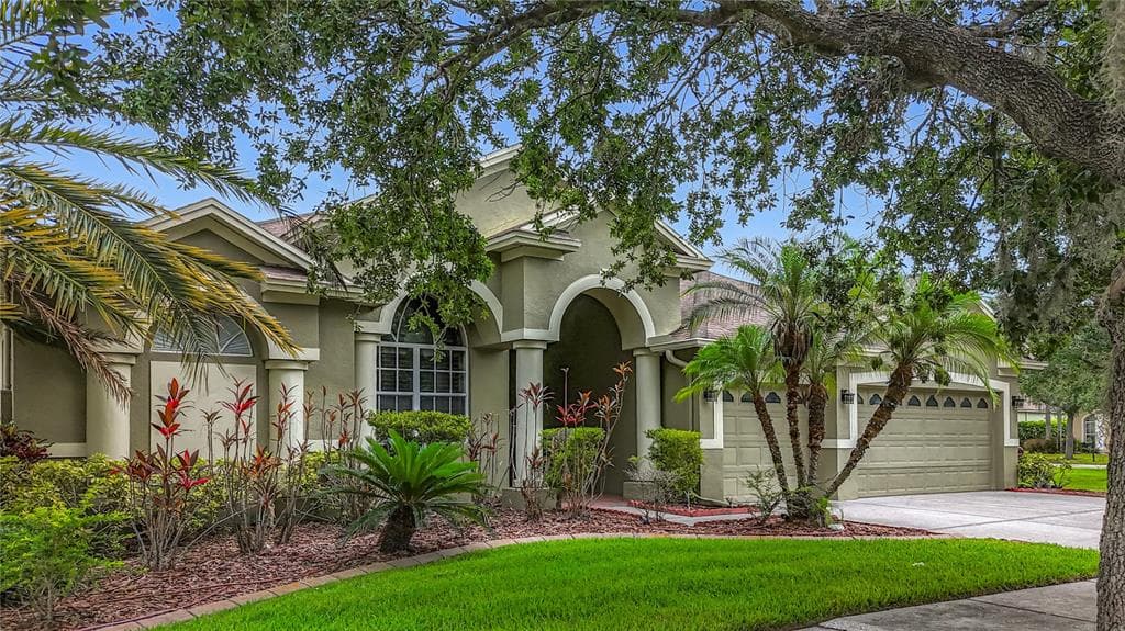 20626 LONGLEAF PINE AVENUE TAMPA, FL 33647