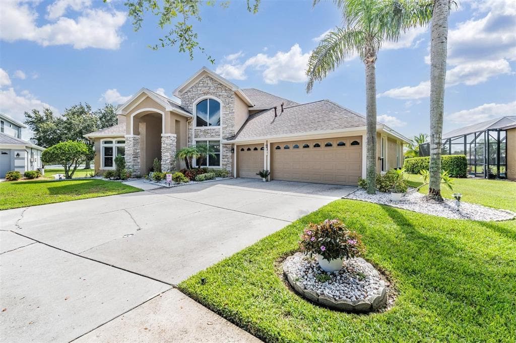 19119 MANDARIN GROVE PLACE TAMPA, FL 33647