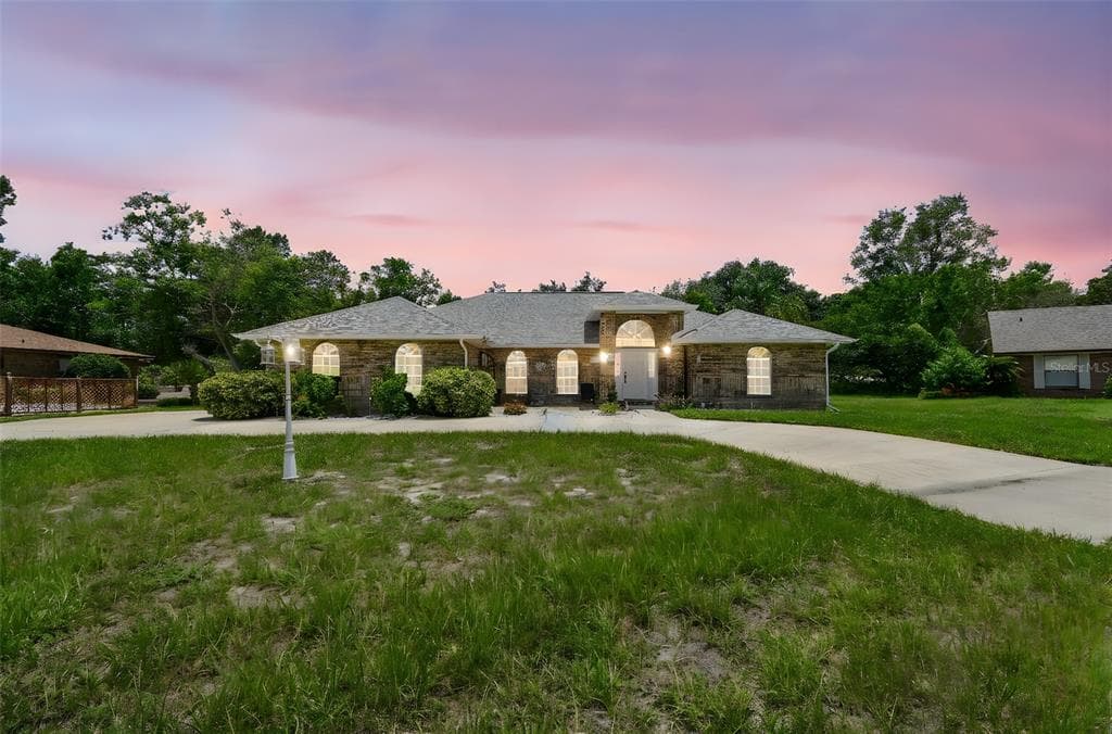 1245 CORONADO TER DELTONA, FL 32725