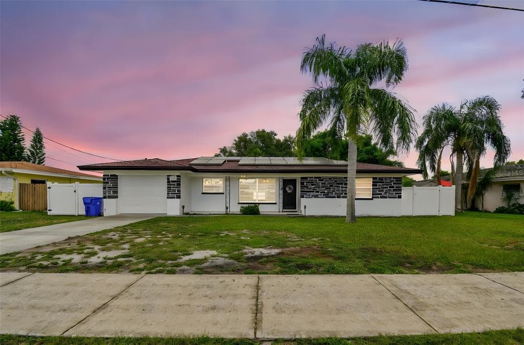 1561 BASS BOULEVARD