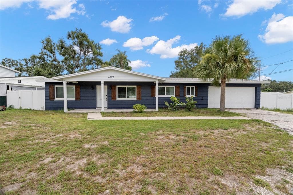 1570 83RD AVENUE N ST PETERSBURG, FL 33702
