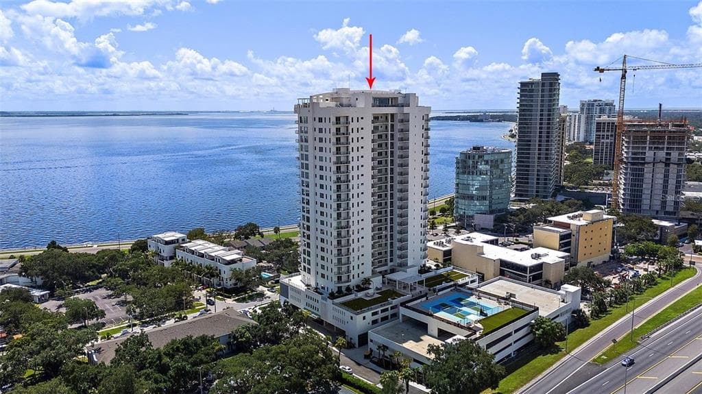 2910 W BARCELONA STREET UNIT 1001 TAMPA, FL 33629
