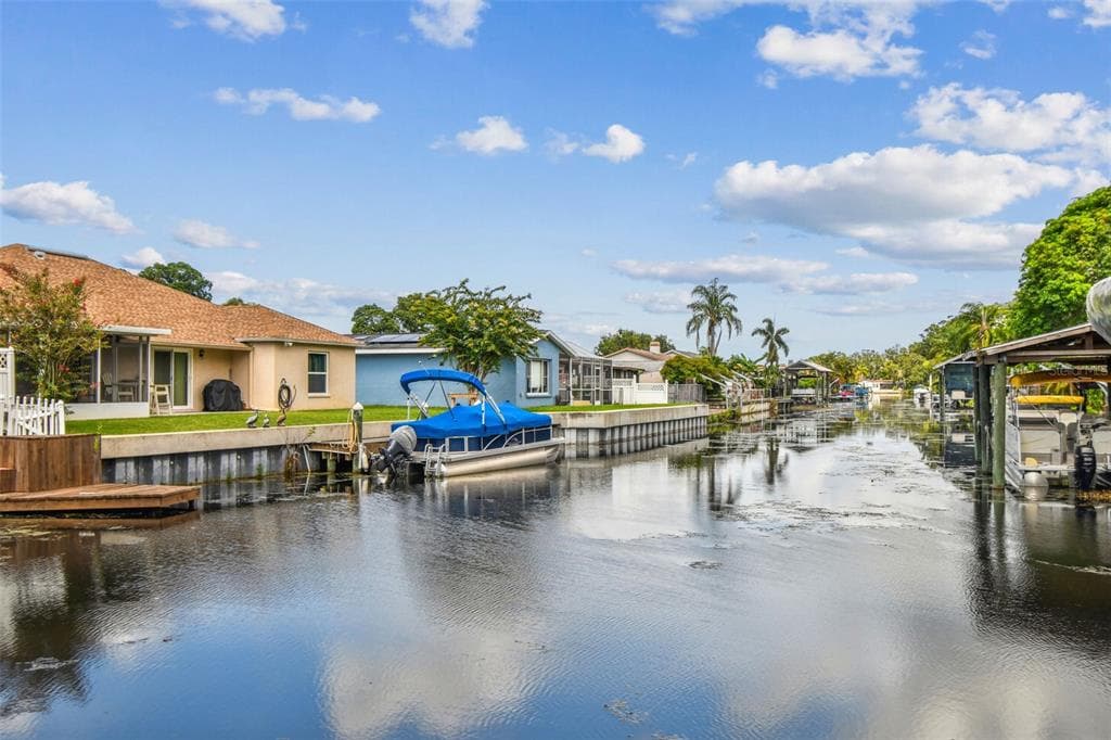 281 MAPLE AVENUE PALM HARBOR, FL 34684