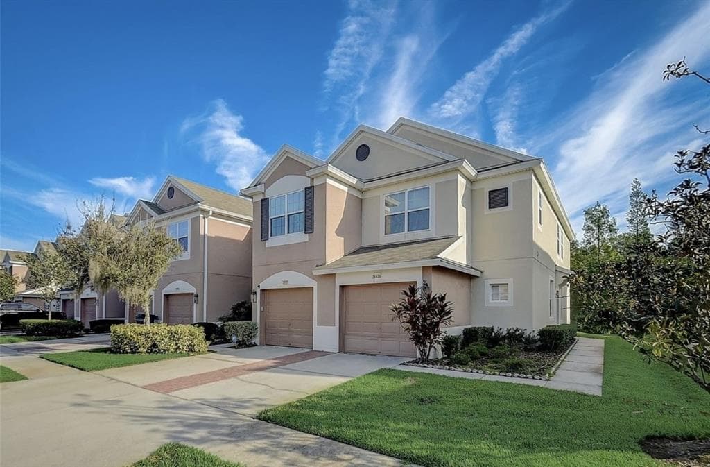 26539 CASTLEVIEW WAY WESLEY CHAPEL, FL 33544