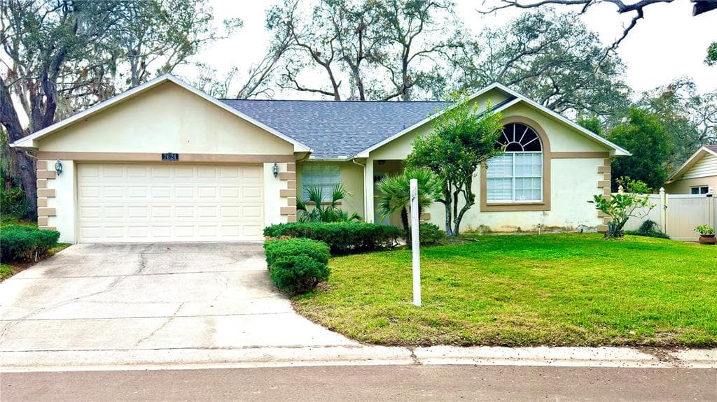 7624 LAKE FOREST CIRCLE PORT RICHEY, FL 34668