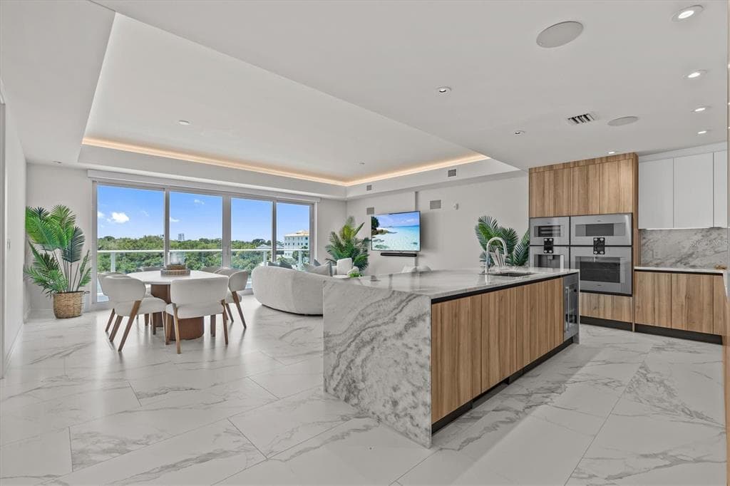 1020 SUNSET POINT ROAD UNIT 310