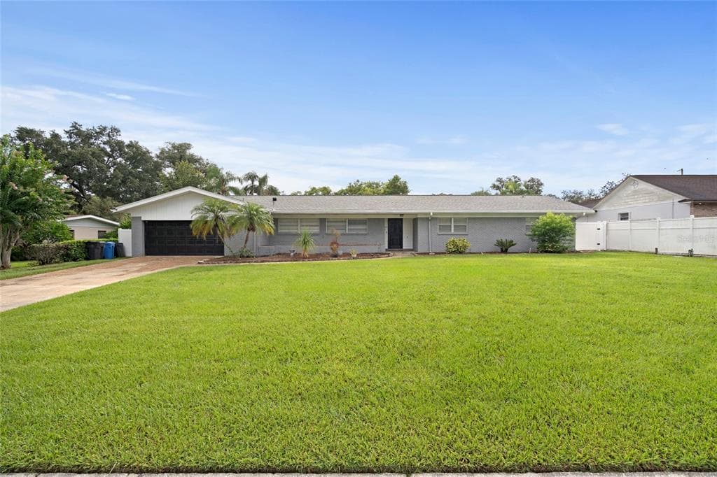 605 GAY ANN DRIVE VALRICO, FL 33594