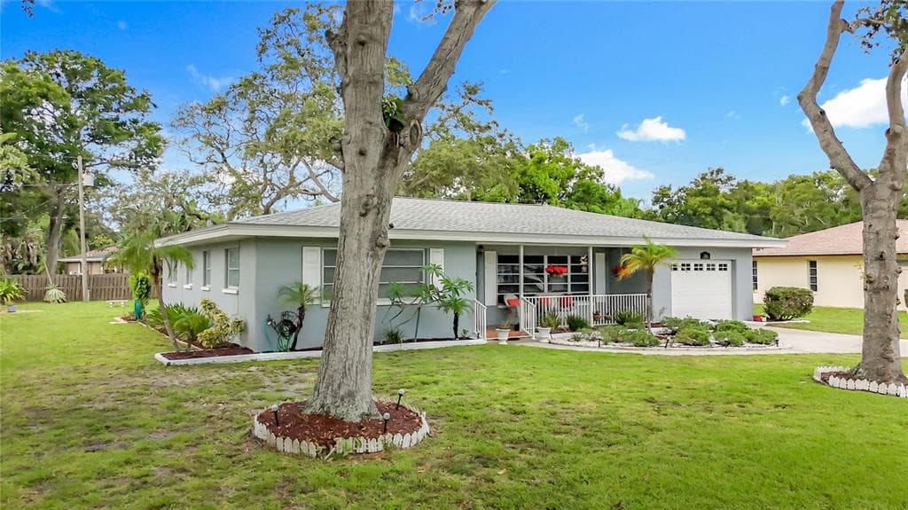 108 INDIAN ROCKS ROAD S BELLEAIR BLUFFS, FL 33770