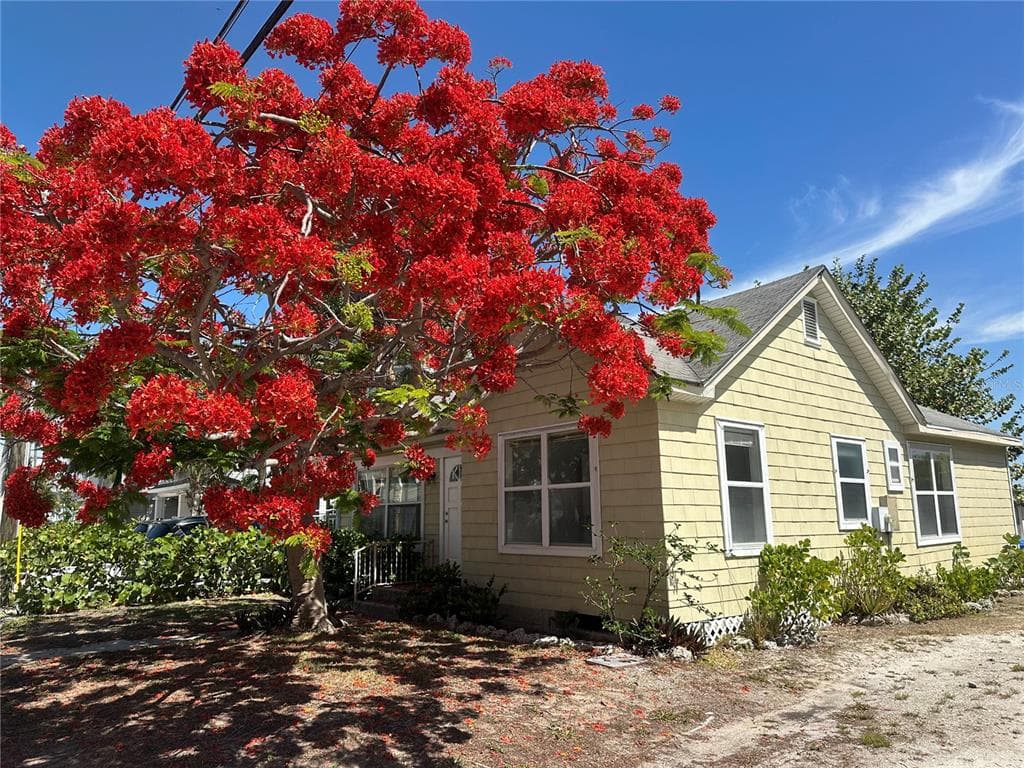 8405 BAYSHORE DRIVE TREASURE ISLAND, FL 33706