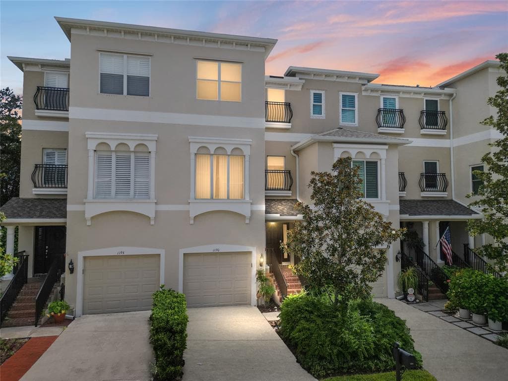 1190 VENETIAN HARBOR DRIVE NE
