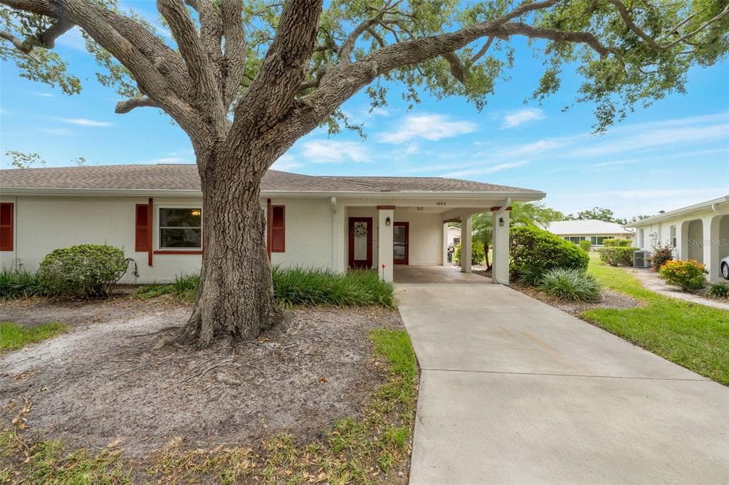 1005 HAREFIELD CIRCLE UNIT 43 SUN CITY CENTER, FL 33573