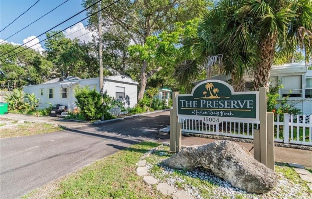 15004 113TH AVENUE LARGO, FL 33774