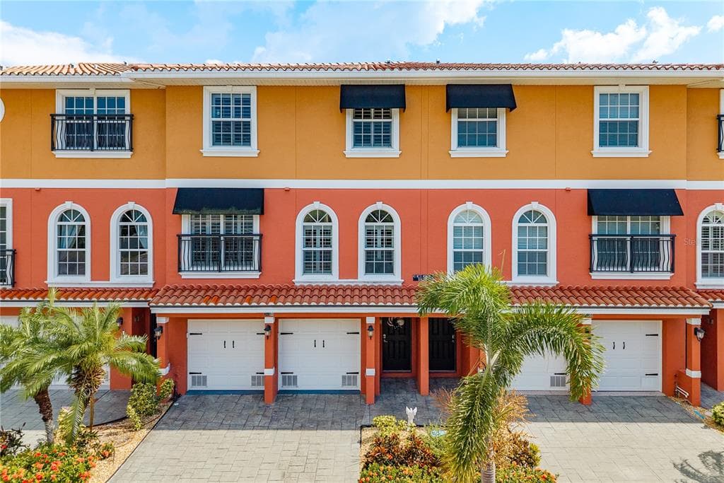 51 W MORGAN STREET TARPON SPRINGS, FL 34689