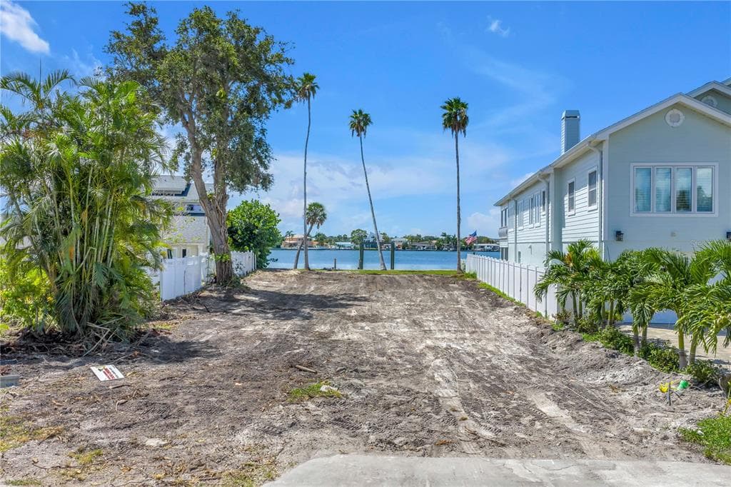 315 10TH AVENUE INDIAN ROCKS BEACH, FL 33785
