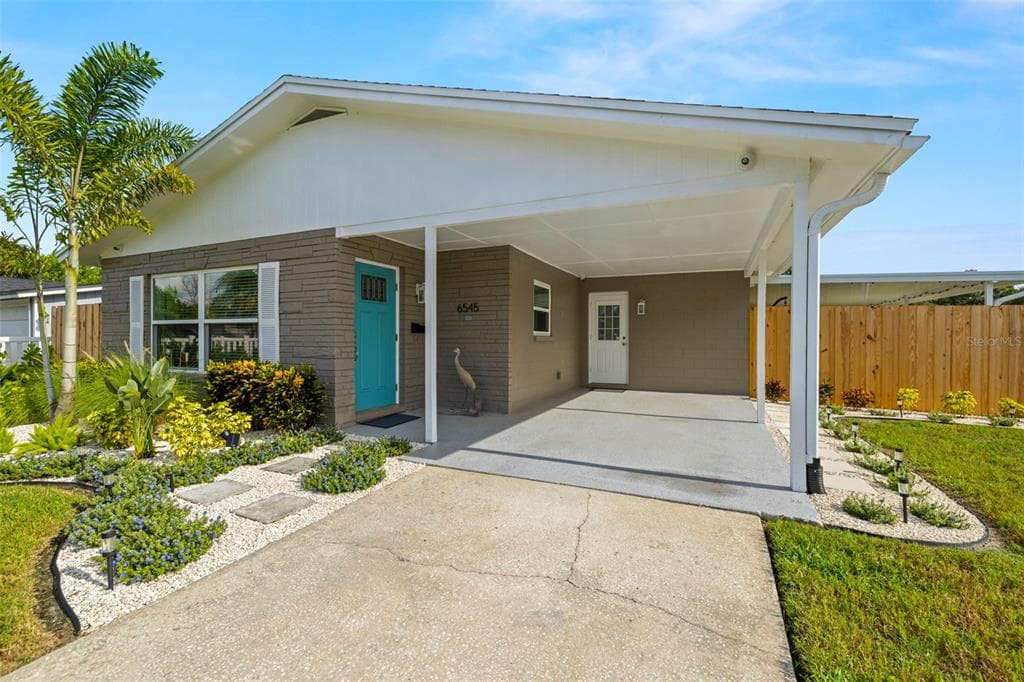 6545 S WEST SHORE CIRCLE TAMPA, FL 33616