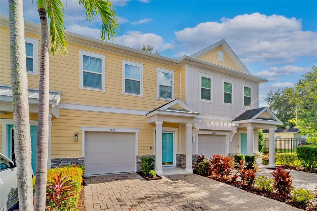 1223 SUNSET LANE DUNEDIN, FL 34698