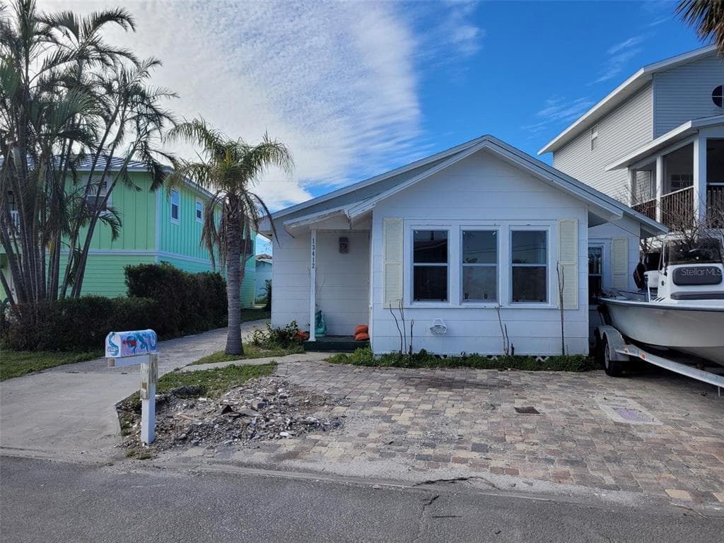 13412 2ND STREET E MADEIRA BEACH, FL 33708