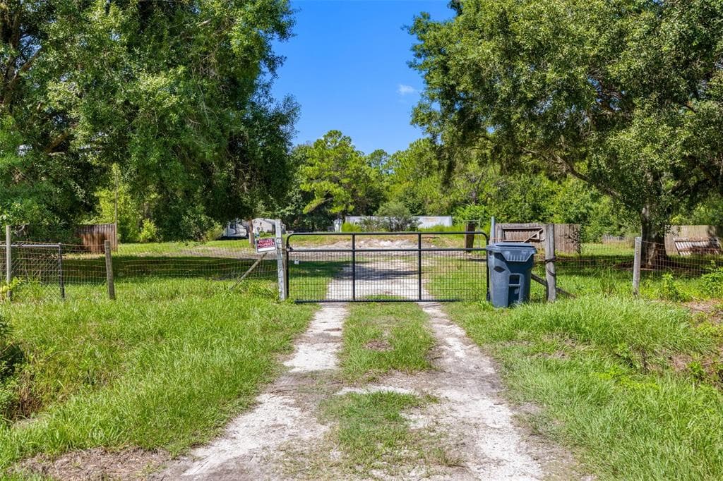 3207 CYPRESS TRAILS DRIVE POLK CITY, FL 33868