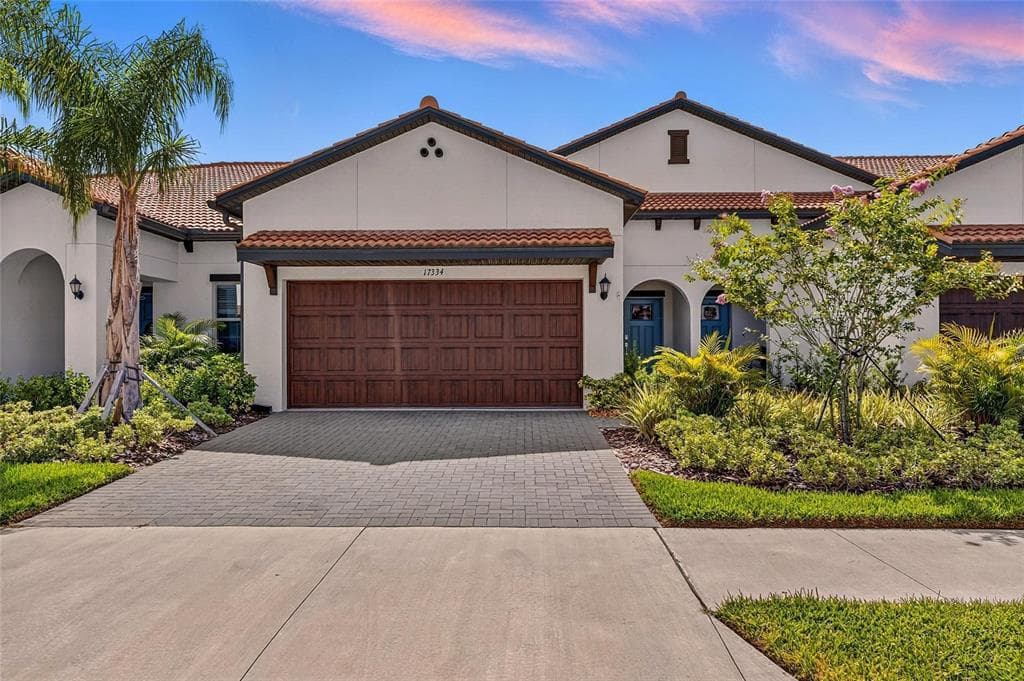 17334 HOLLY WELL AVENUE WIMAUMA, FL 33598