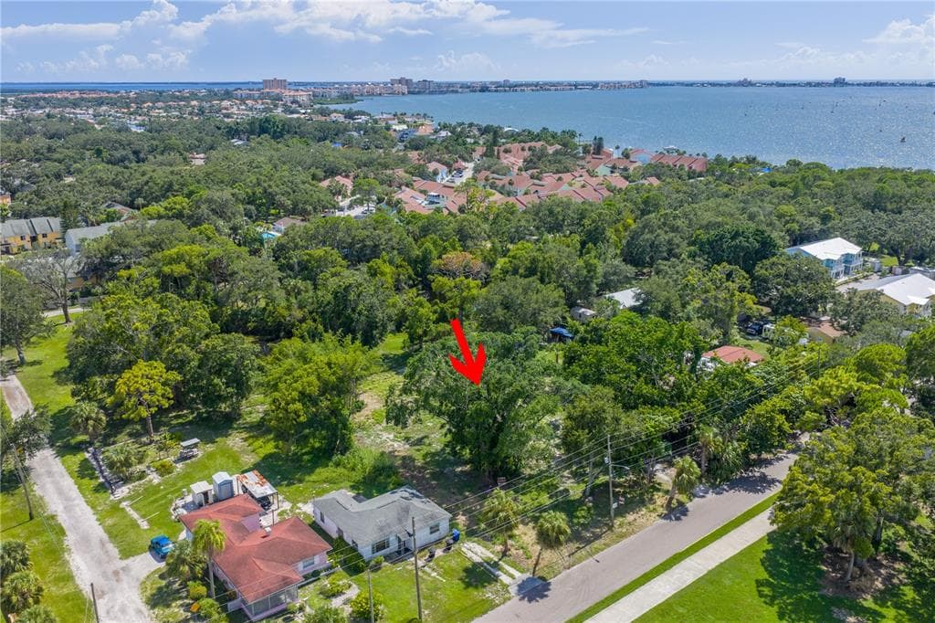 4026 34TH AVENUE S ST PETERSBURG, FL 33711
