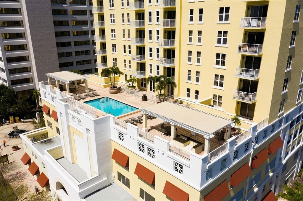 628 CLEVELAND STREET UNIT 602 CLEARWATER, FL 33755
