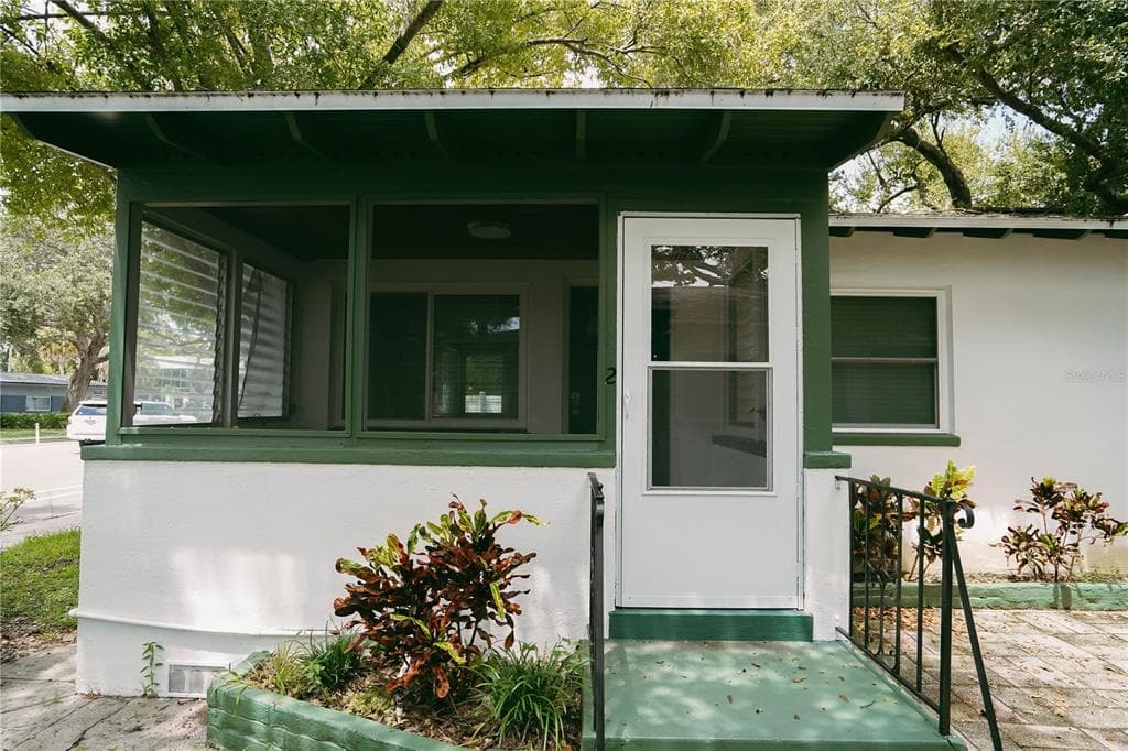 2001 DR MARTIN LUTHER KING JR STREET N ST PETERSBURG, FL 33704