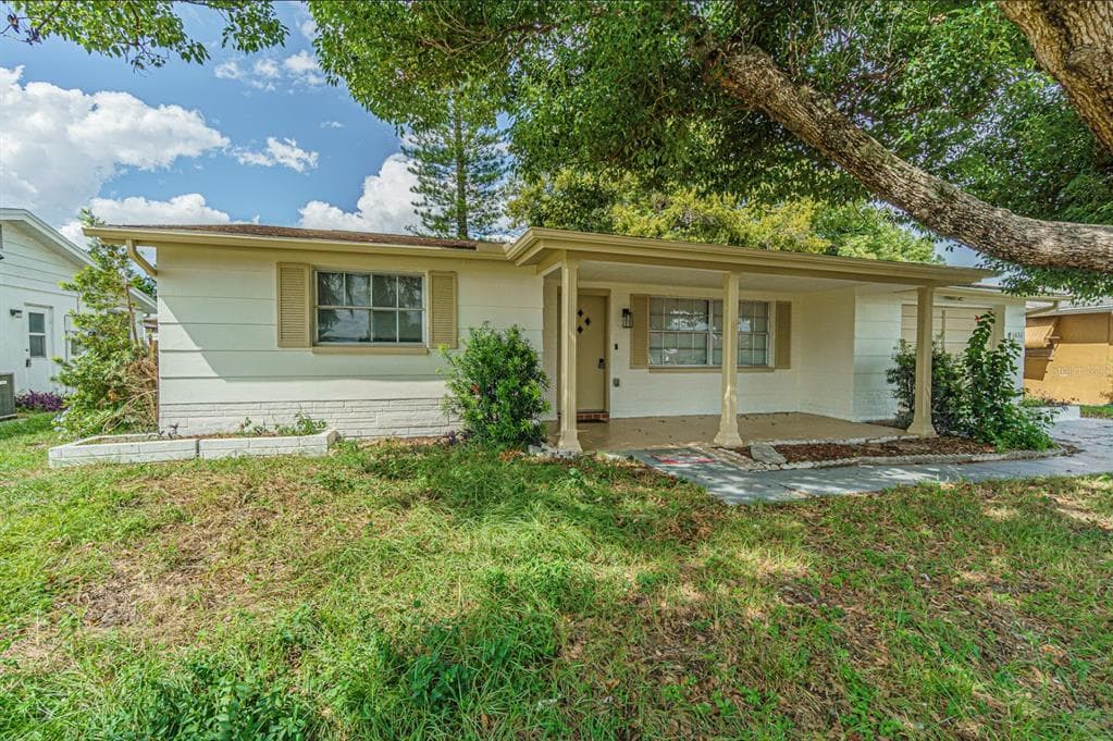 5631 RIDDLE ROAD HOLIDAY, FL 34690