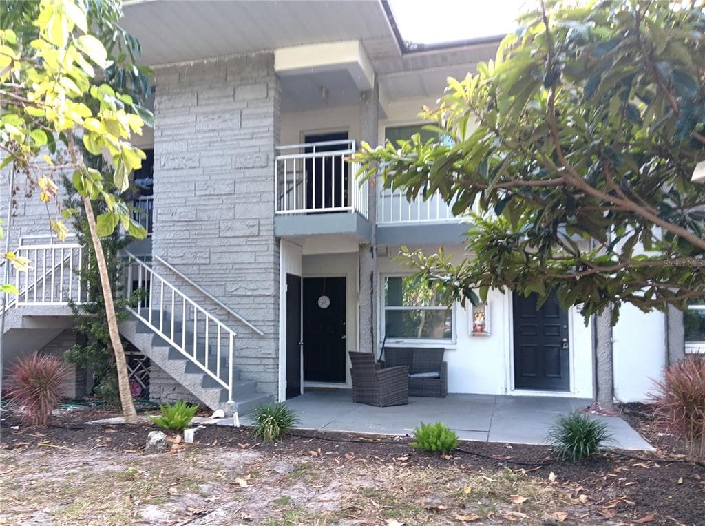 116 SW JEFFERSON CIRCLE N UNIT 8 ST PETERSBURG, FL 33703