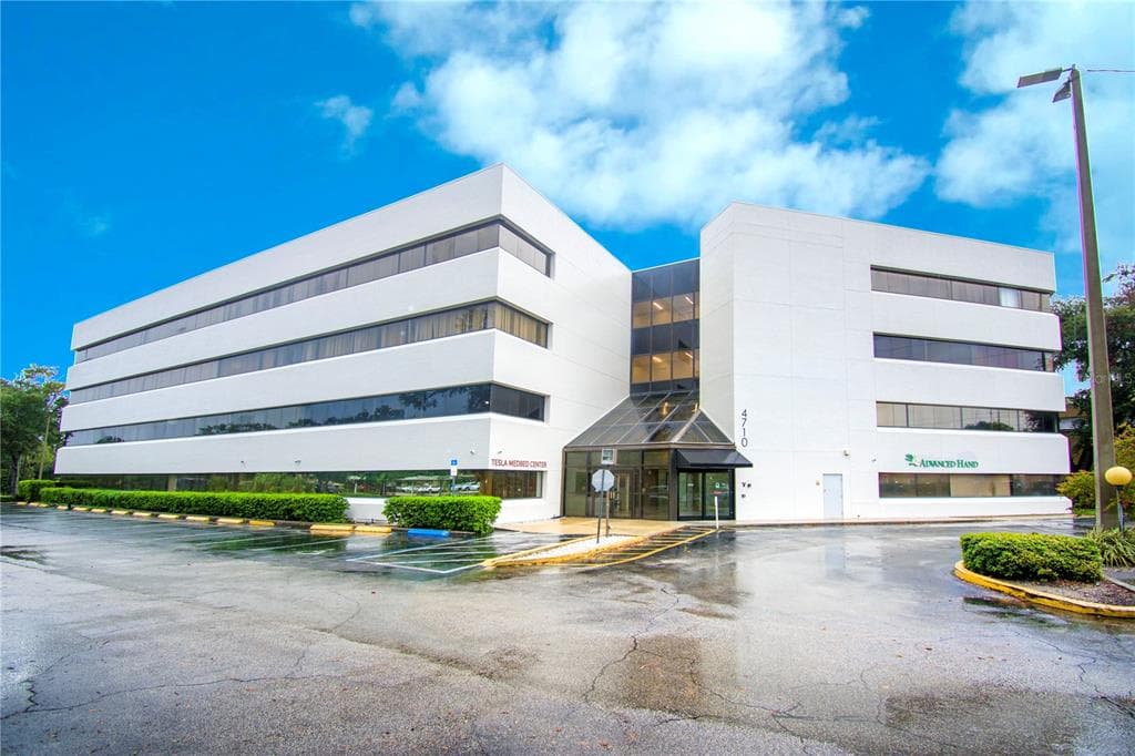 4710 N HABANA AVENUE UNIT 402 TAMPA, FL 33614
