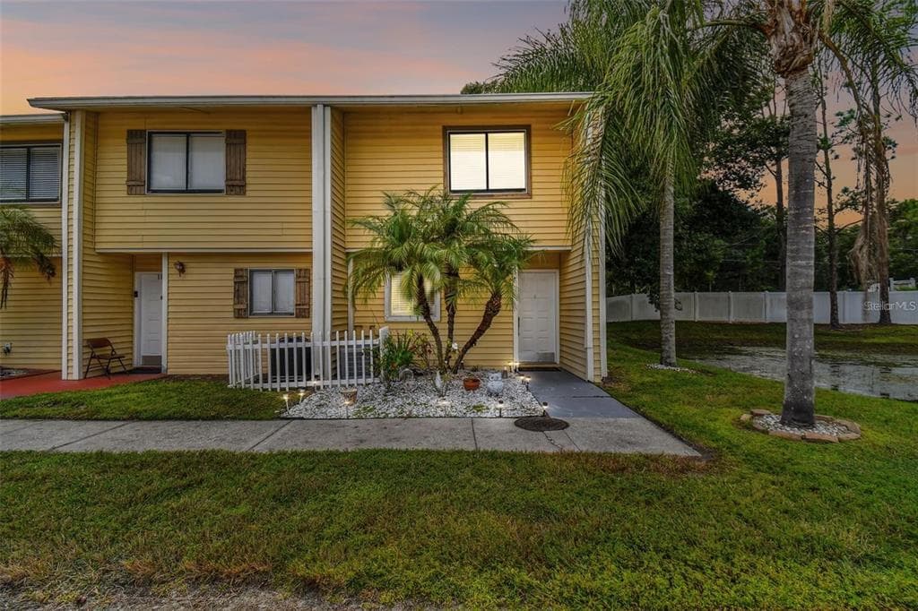4427 DYLAN LOOP UNIT 190 LAND O LAKES, FL 34639