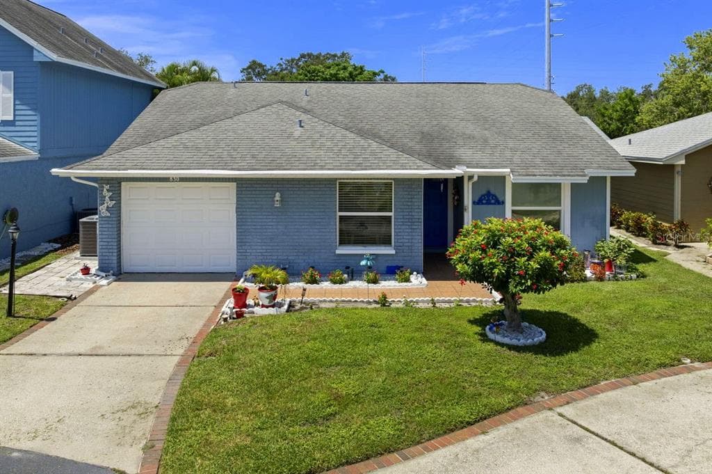 830 FRANKLIN CIRCLE PALM HARBOR, FL 34683