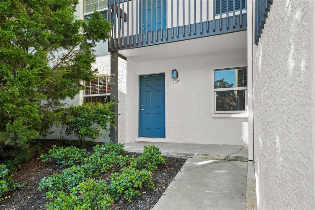 3800 34TH AVENUE S UNIT 101 ST PETERSBURG, FL 33711