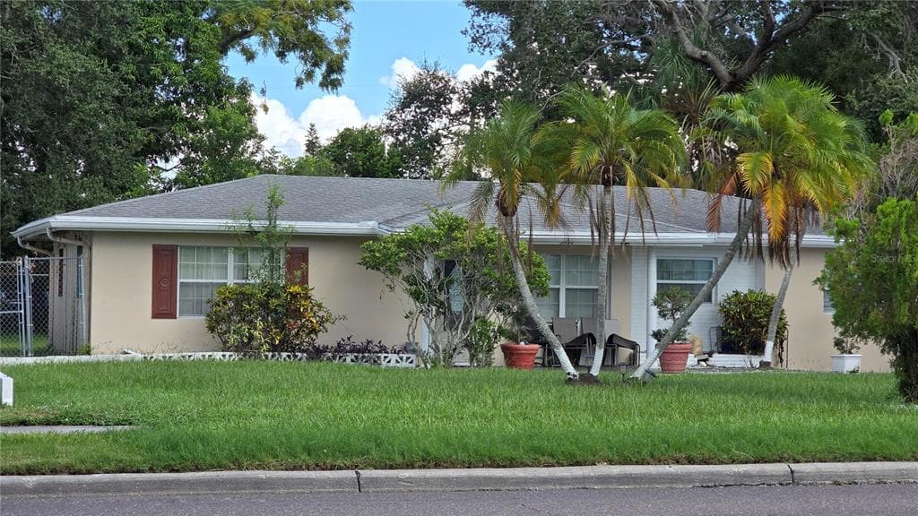 5490 DR MARTIN LUTHER KING JR STREET S ST PETERSBURG, FL 33705