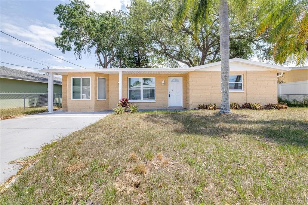 13926 HELEN AVENUE HUDSON, FL 34667